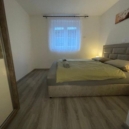 Apartma Dzana Zaga Buitenkant foto