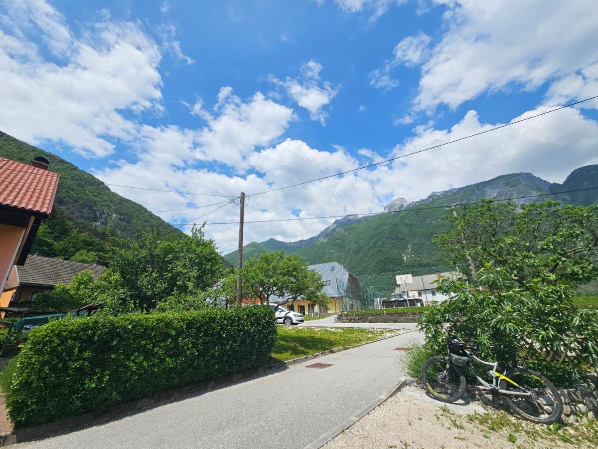 Apartma Dzana Zaga Buitenkant foto