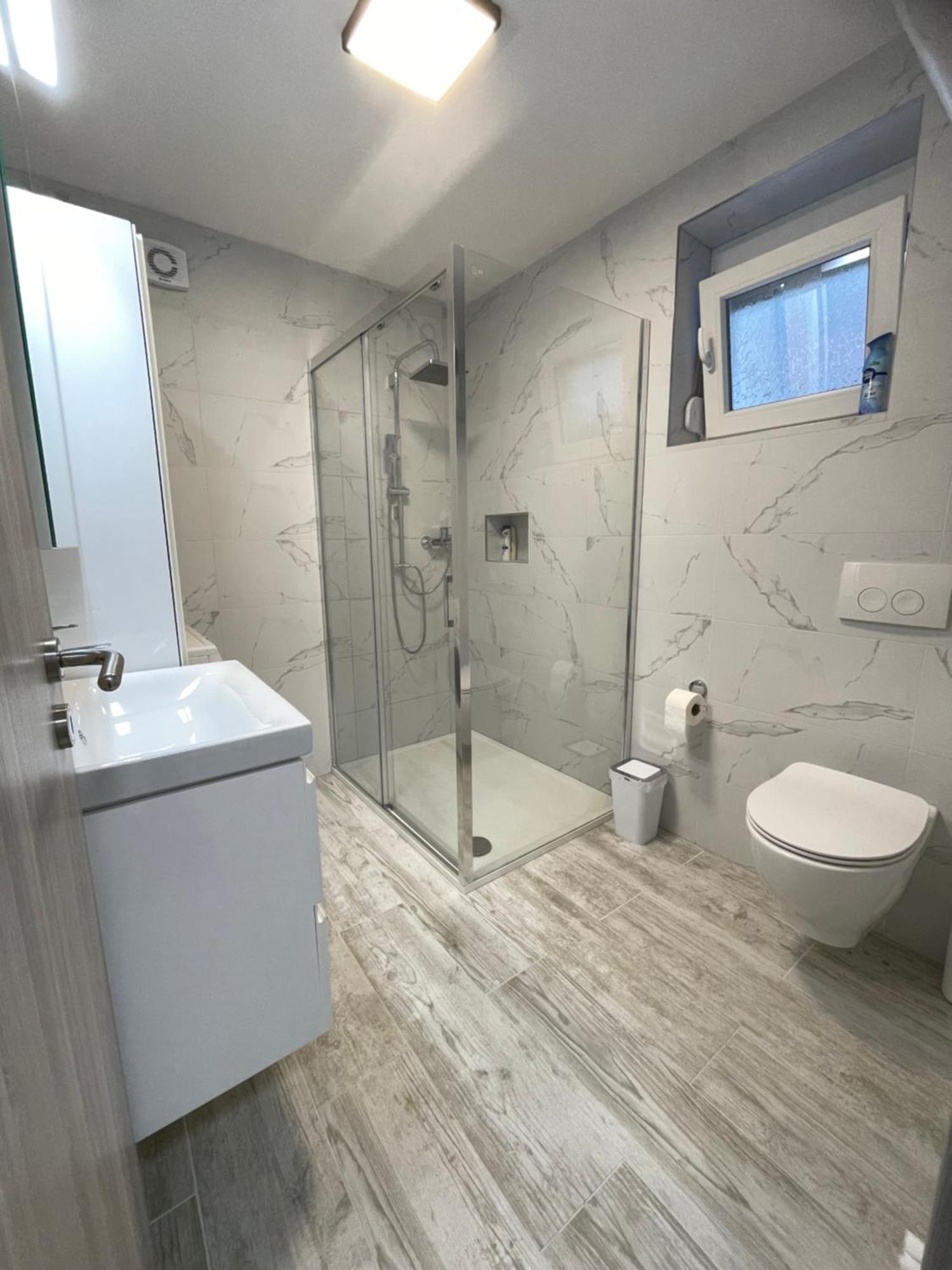 Apartma Dzana Zaga Buitenkant foto