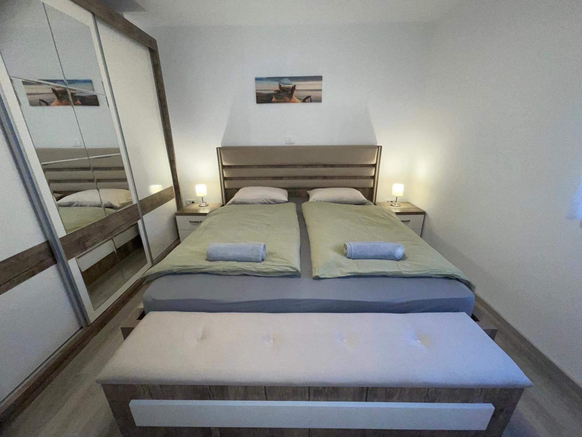 Apartma Dzana Zaga Buitenkant foto