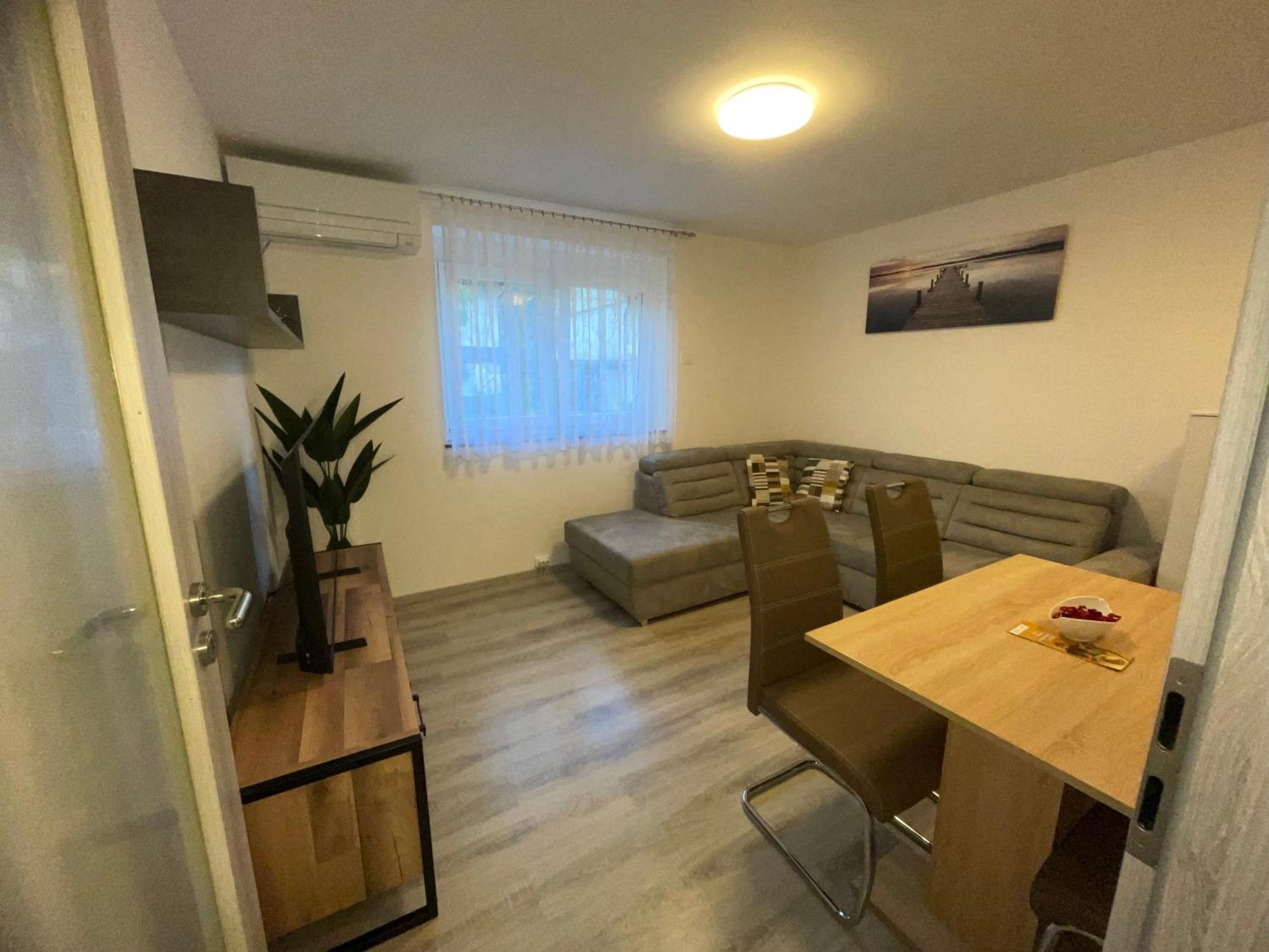 Apartma Dzana Zaga Buitenkant foto